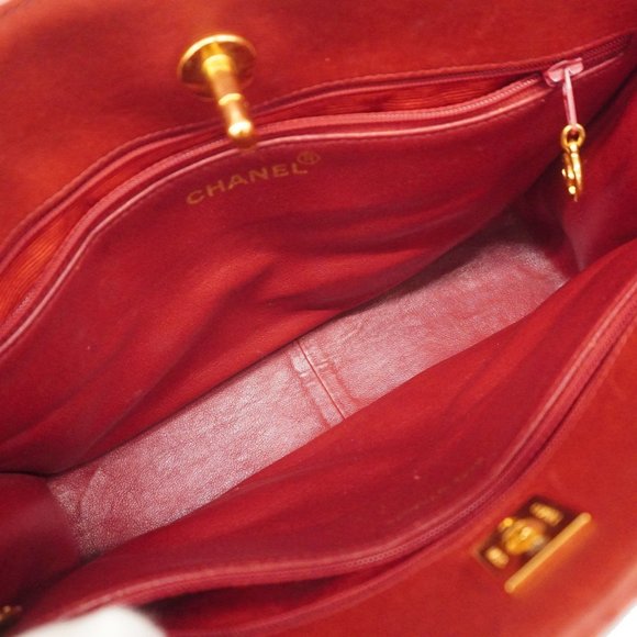 Chanel Matelasse Chain Shoulder Bag, Lambskin, Red, Women's - Picture 4 of 16